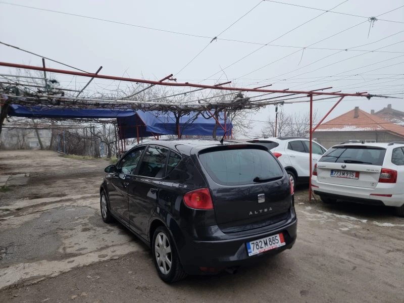 Seat Altea 1.6i* ГАЗ-БЕНЗИН* , снимка 9 - Автомобили и джипове - 53215701