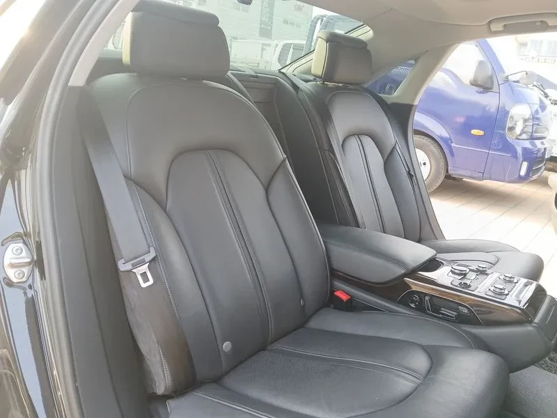 Audi A8 3.0 TDI Quattro - САМО 30% АВАНС, снимка 12 - Автомобили и джипове - 55707663