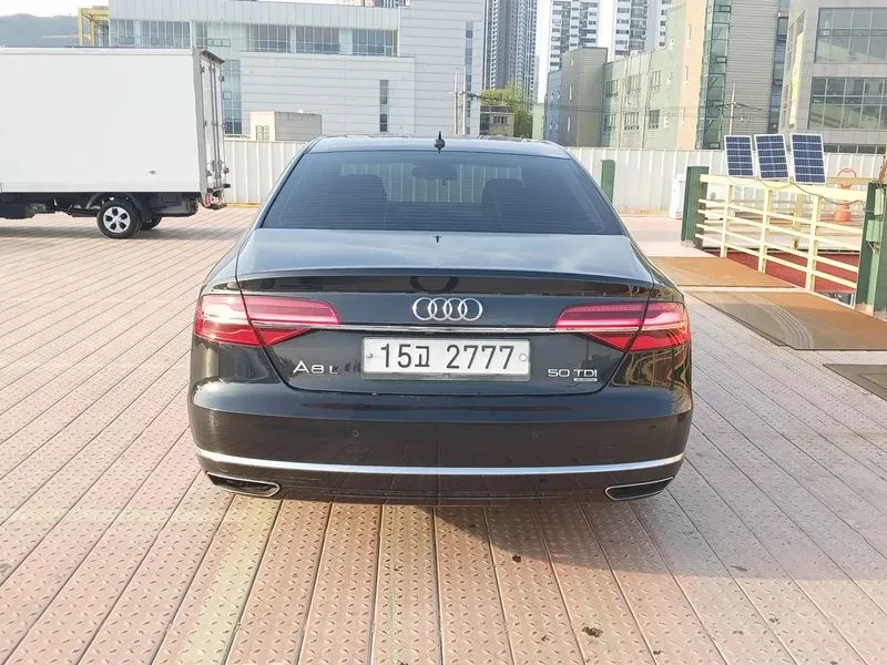 Audi A8 3.0 TDI Quattro - САМО 30% АВАНС, снимка 5 - Автомобили и джипове - 55707663