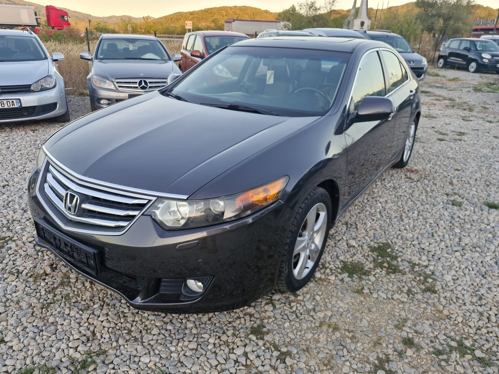 Honda Accord 2, 4* 201* AC* F1* XENON* PDC* КОЖА* AUT, снимка 1