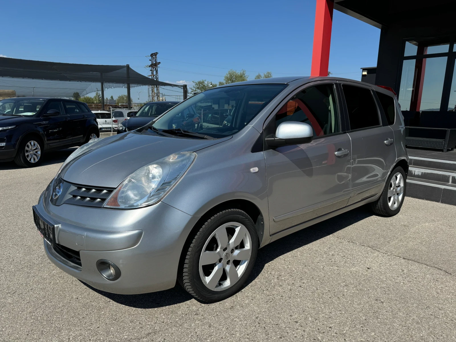 Nissan Note 1.6i-АВТОМАТИК-KEYLESS-PARKTRONIC - изображение 2