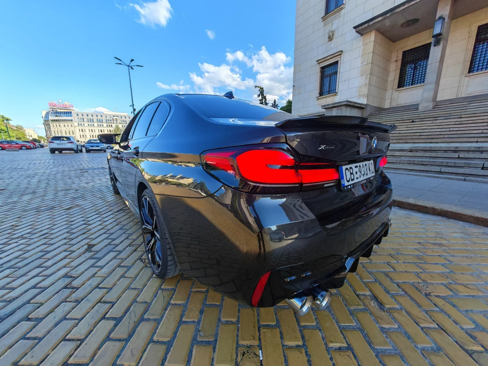 BMW 530 Xd, M-Competition, Facelift с история в BovaCar - изображение 4