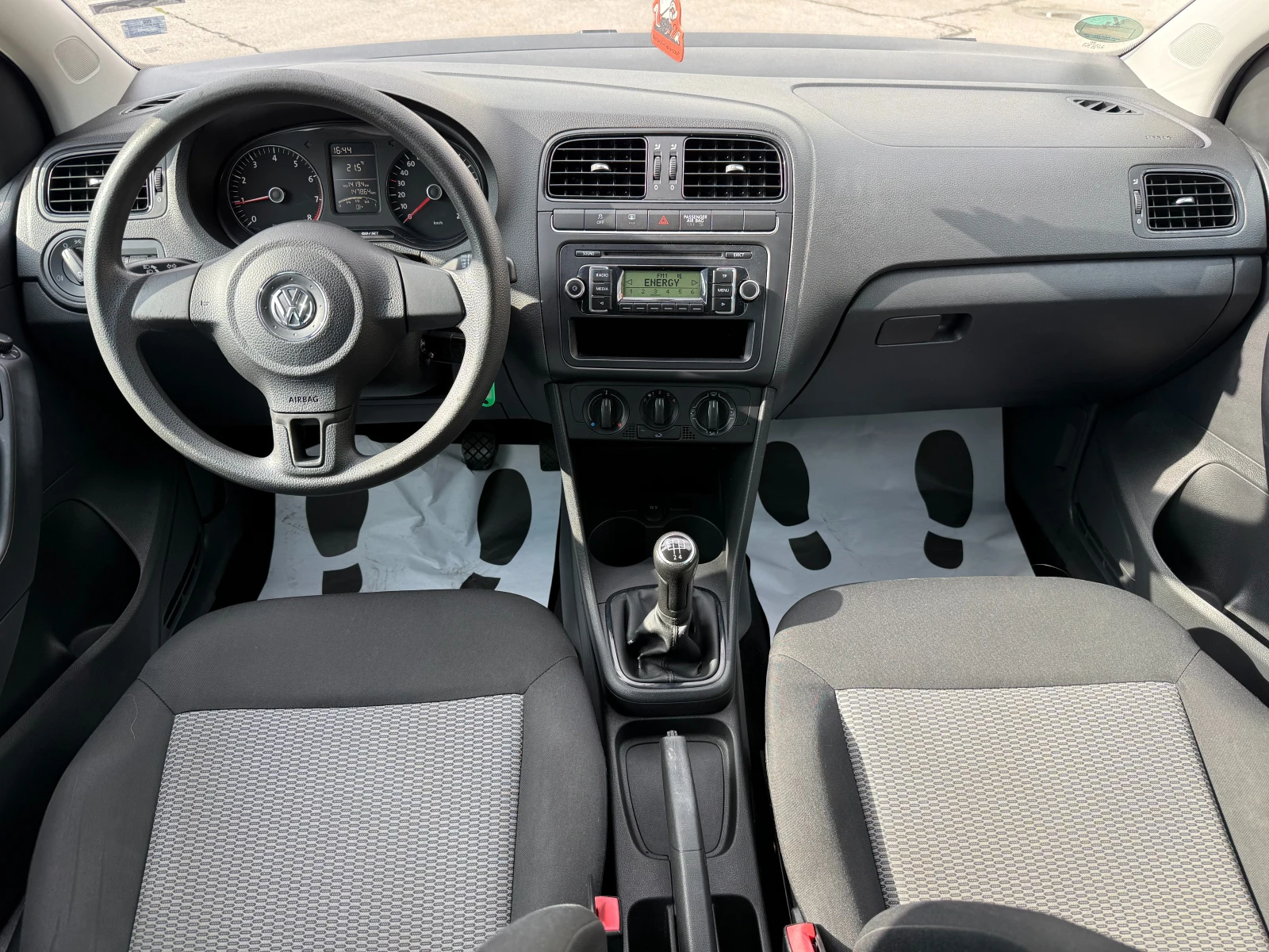 VW Polo 1.2i 60 к.с. - изображение 10