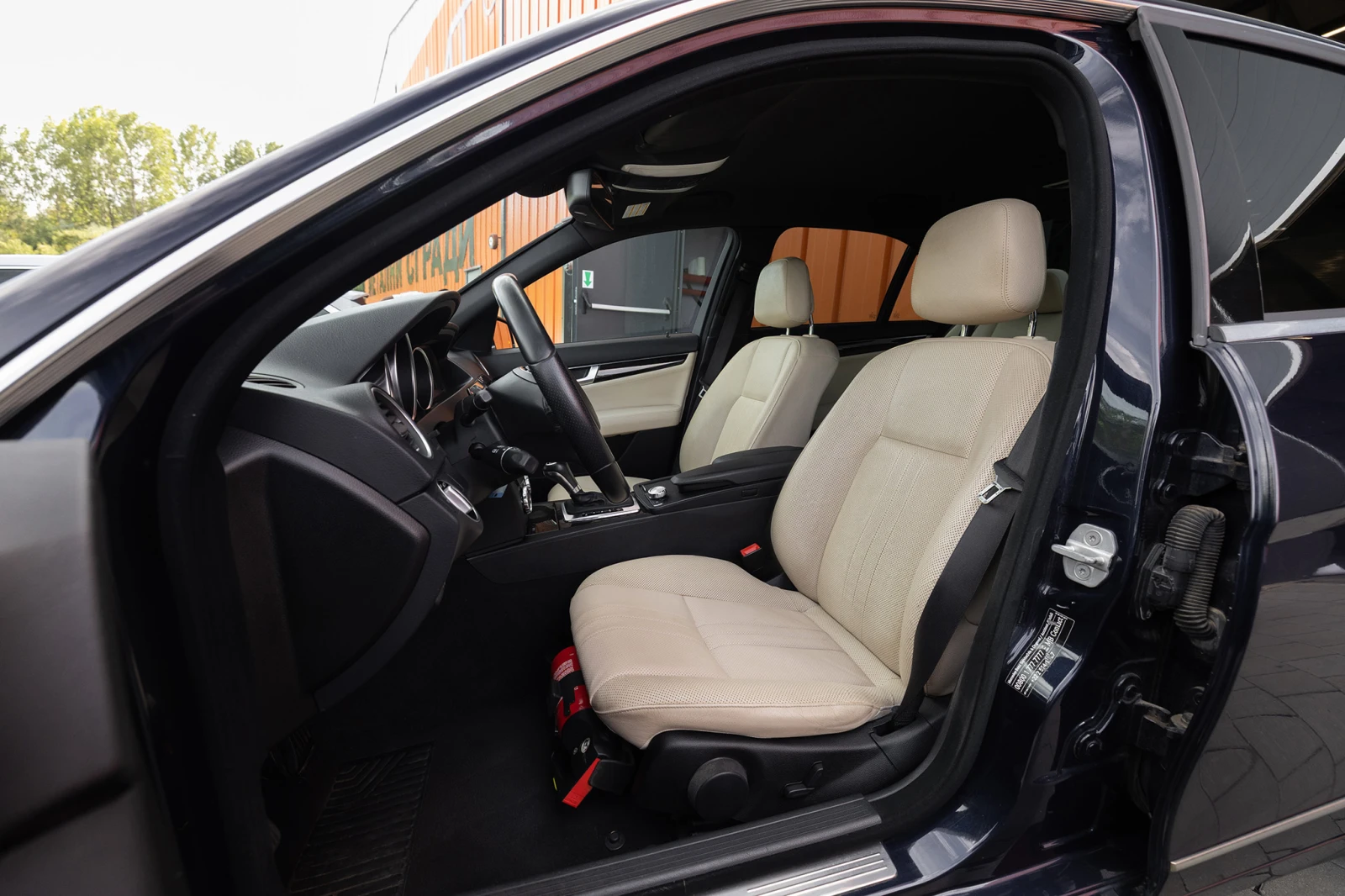 Mercedes-Benz C 250 4Matic BlueEfficiency Avantgarde - изображение 8