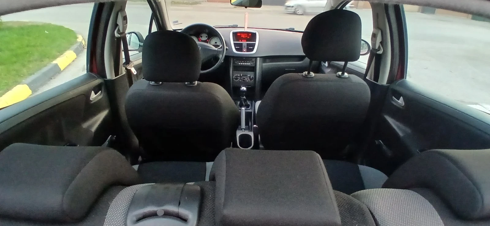 Peugeot 207 1.4 euro 4 | Mobile.bg   14