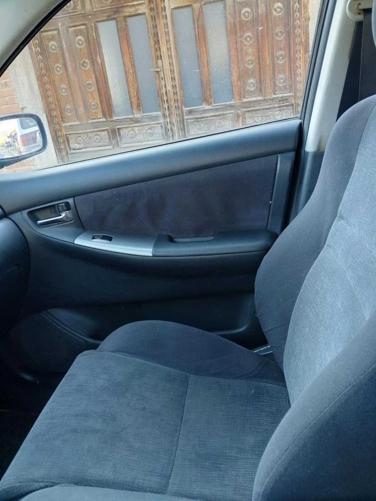 Toyota Corolla 2002 - изображение 7