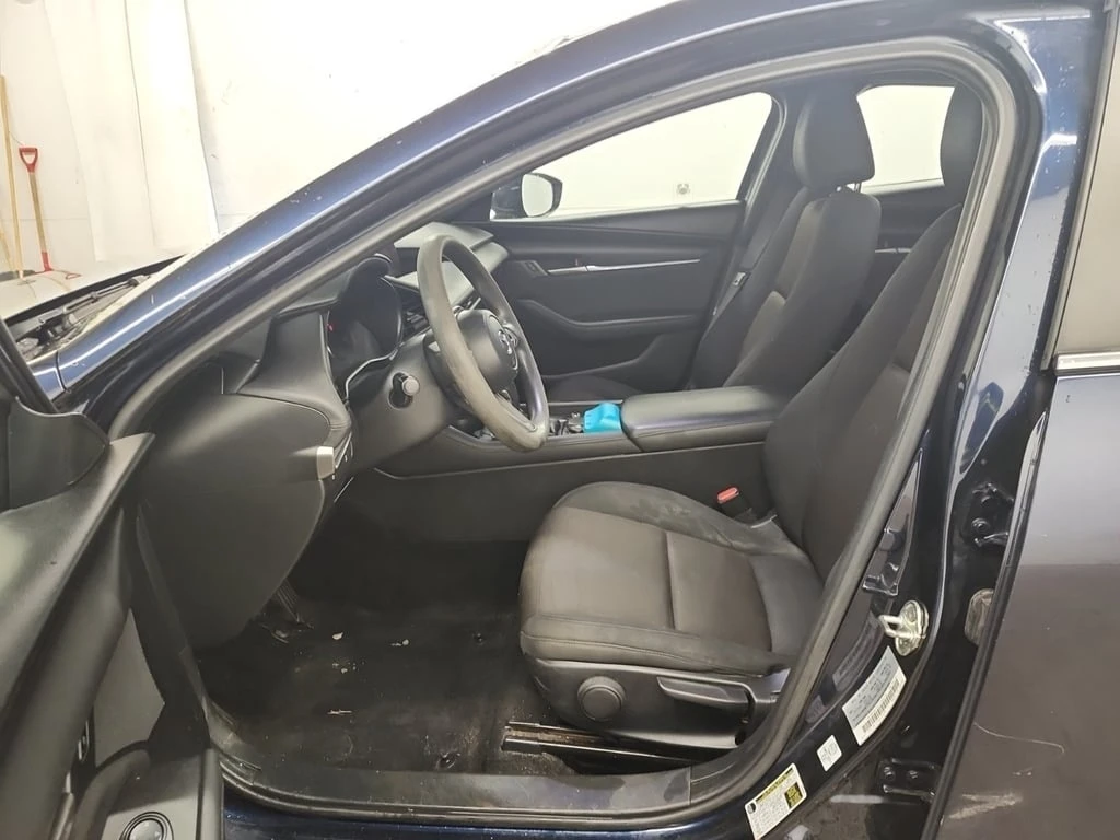 Mazda 3 * GX * CARFAX * ���� �� �� | Mobile.bg � ����������� 10