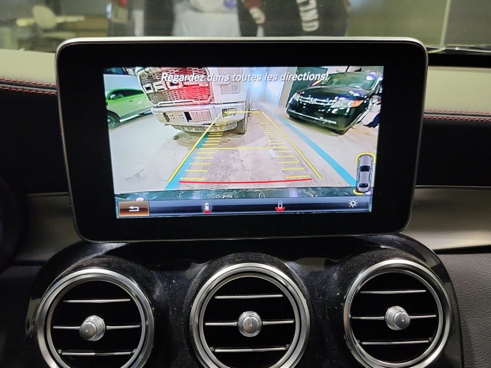 Mercedes-Benz C 43 AMG 4MATIC* DISTRONIC* 360CAMERA* BURMESTER* PANOROOF* - изображение 10