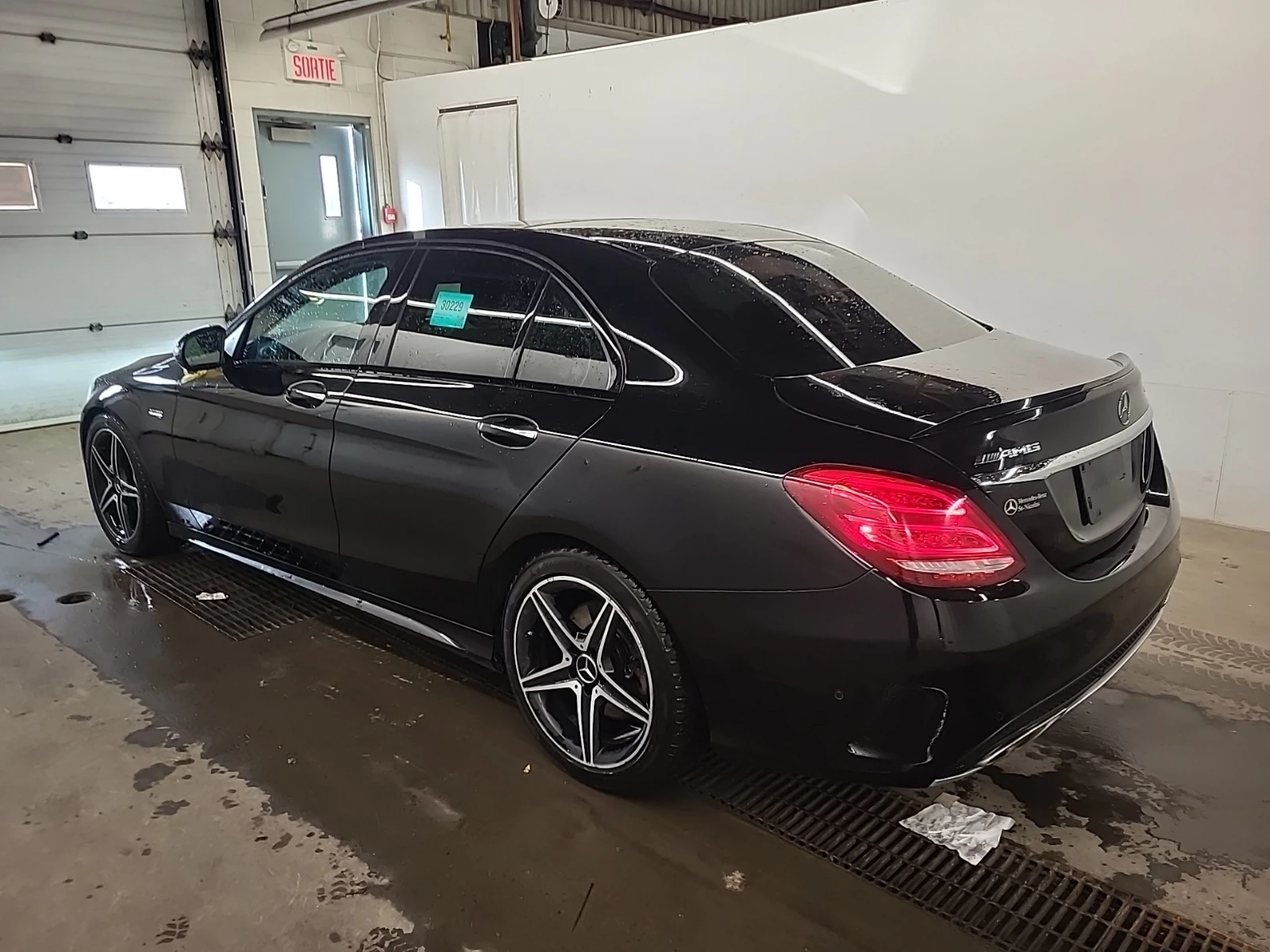 Mercedes-Benz C 43 AMG 4MATIC* DISTRONIC* 360CAMERA* BURMESTER* PANOROOF* - изображение 6