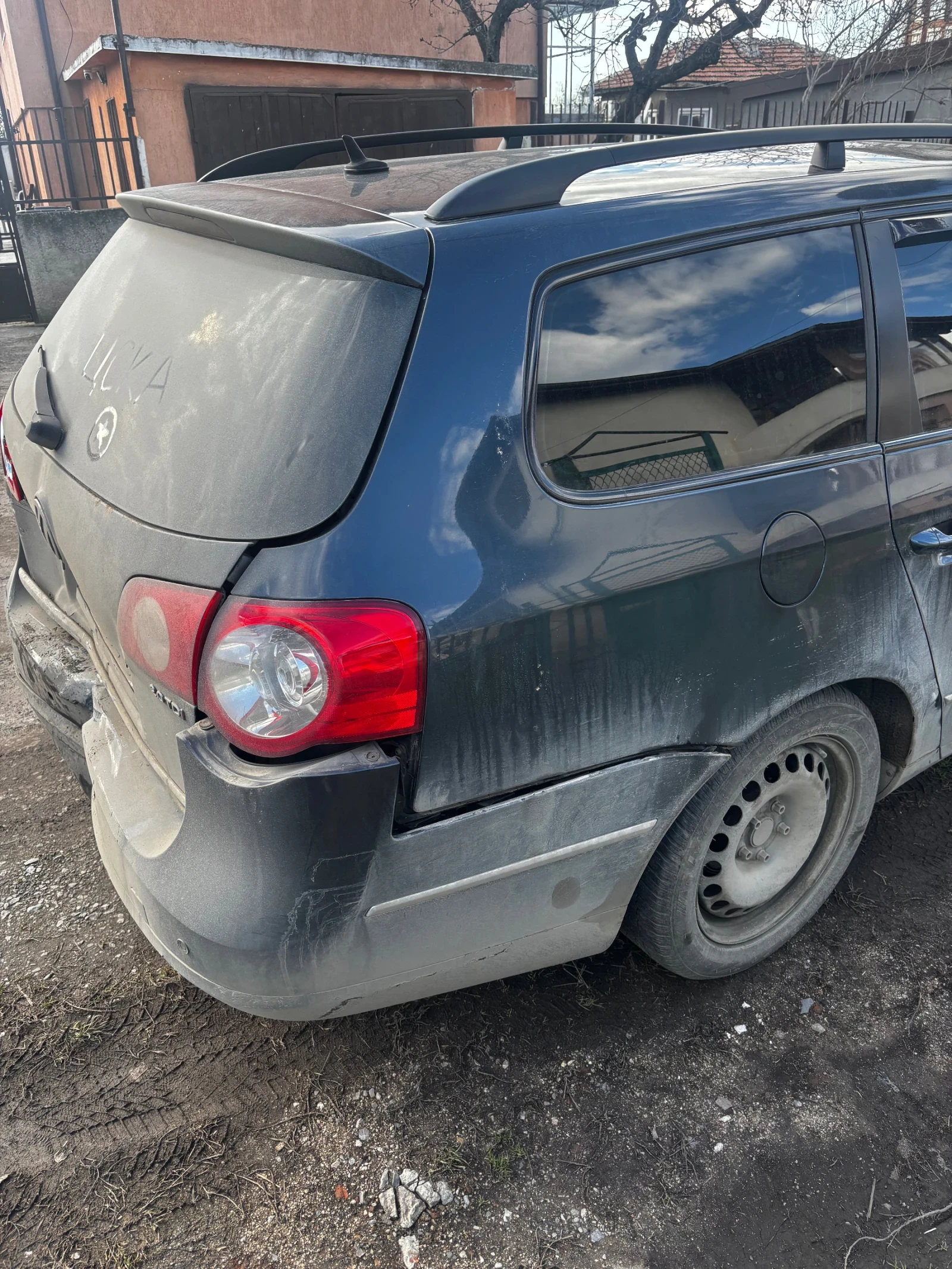 VW Passat, снимка 13 - Автомобили и джипове - 54127410