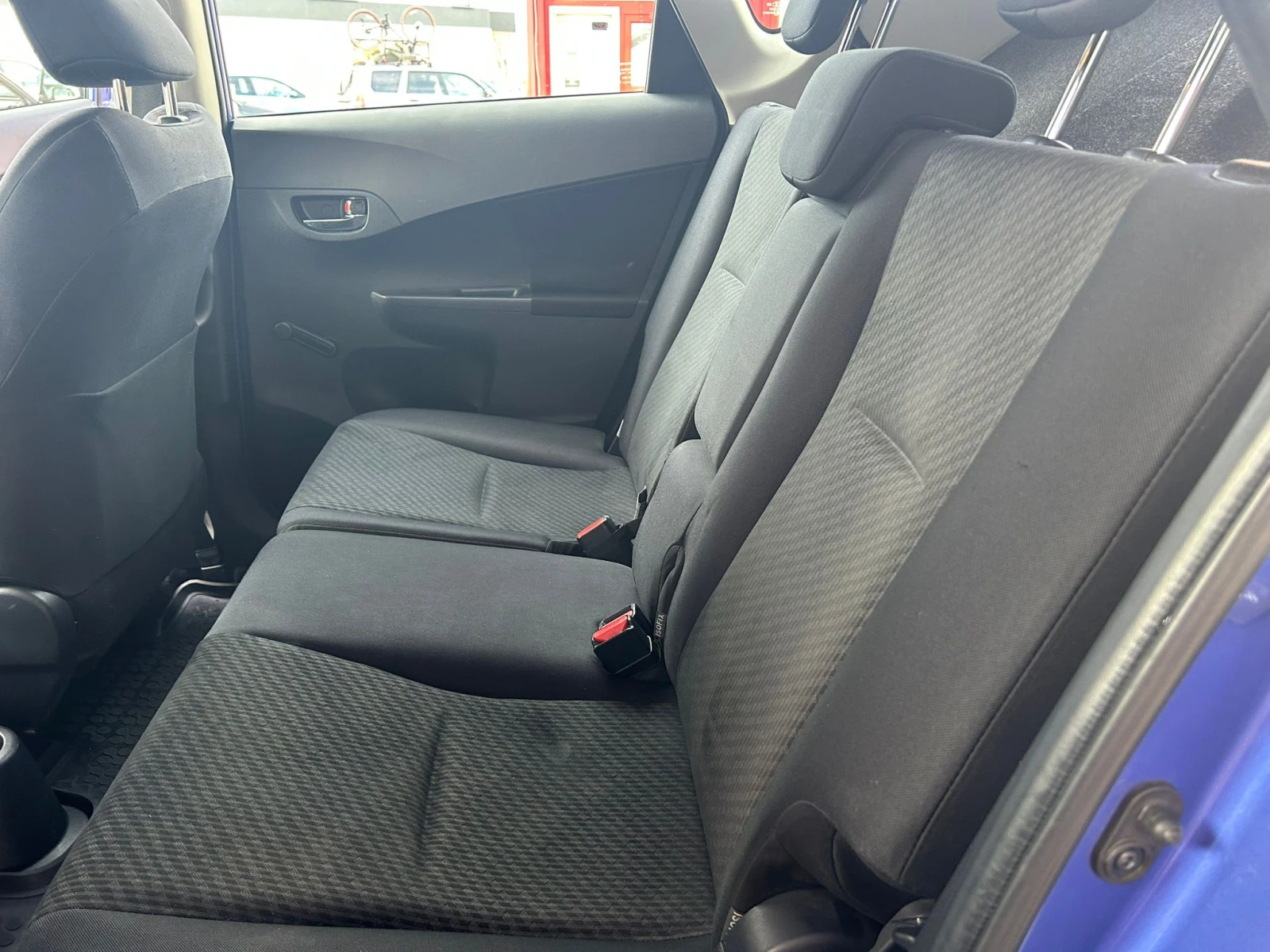 Toyota Verso S, снимка 17 - Автомобили и джипове - 54141027