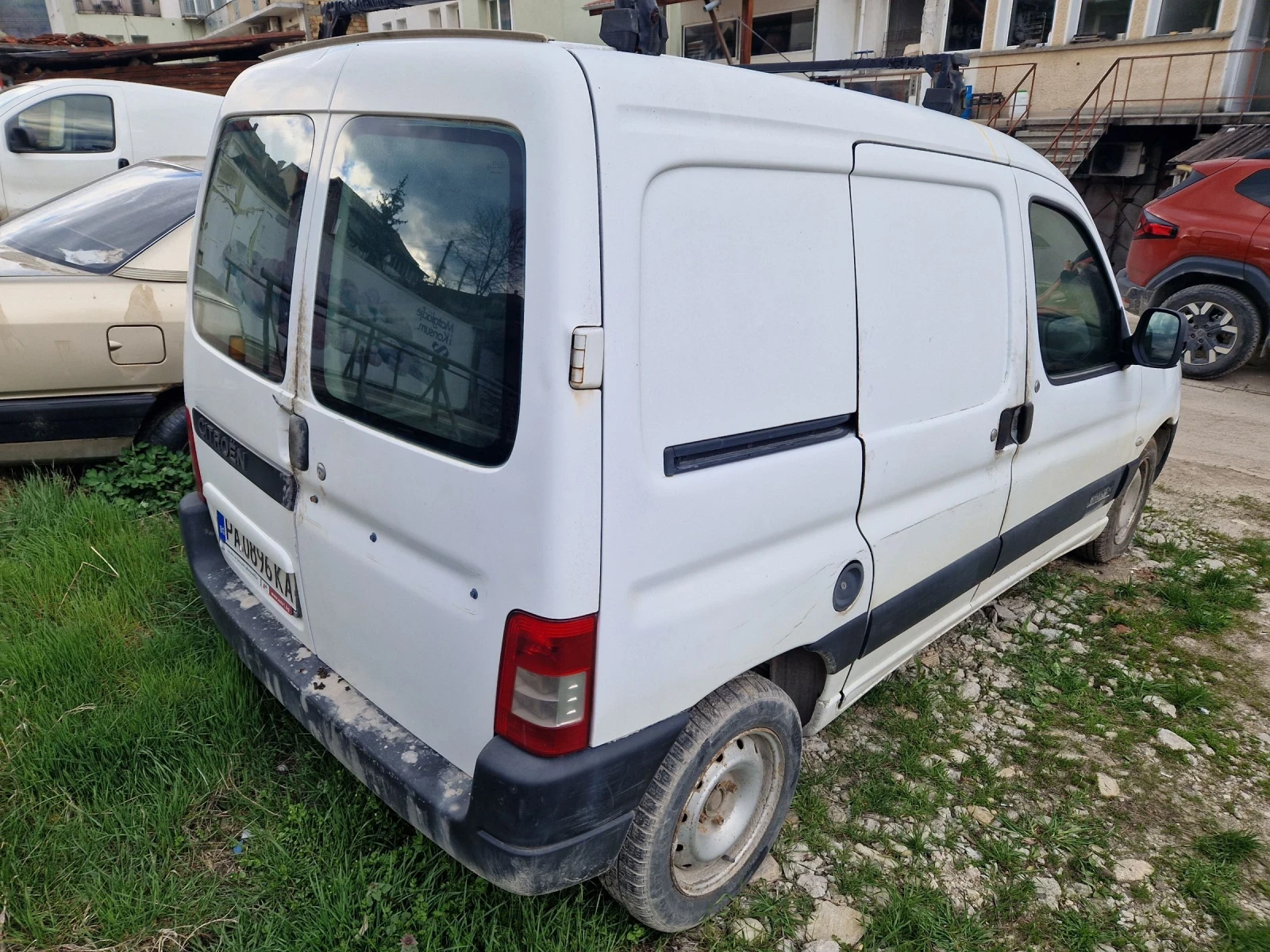 Citroen Berlingo 1.6 HDI, снимка 6 - Автомобили и джипове - 54150417
