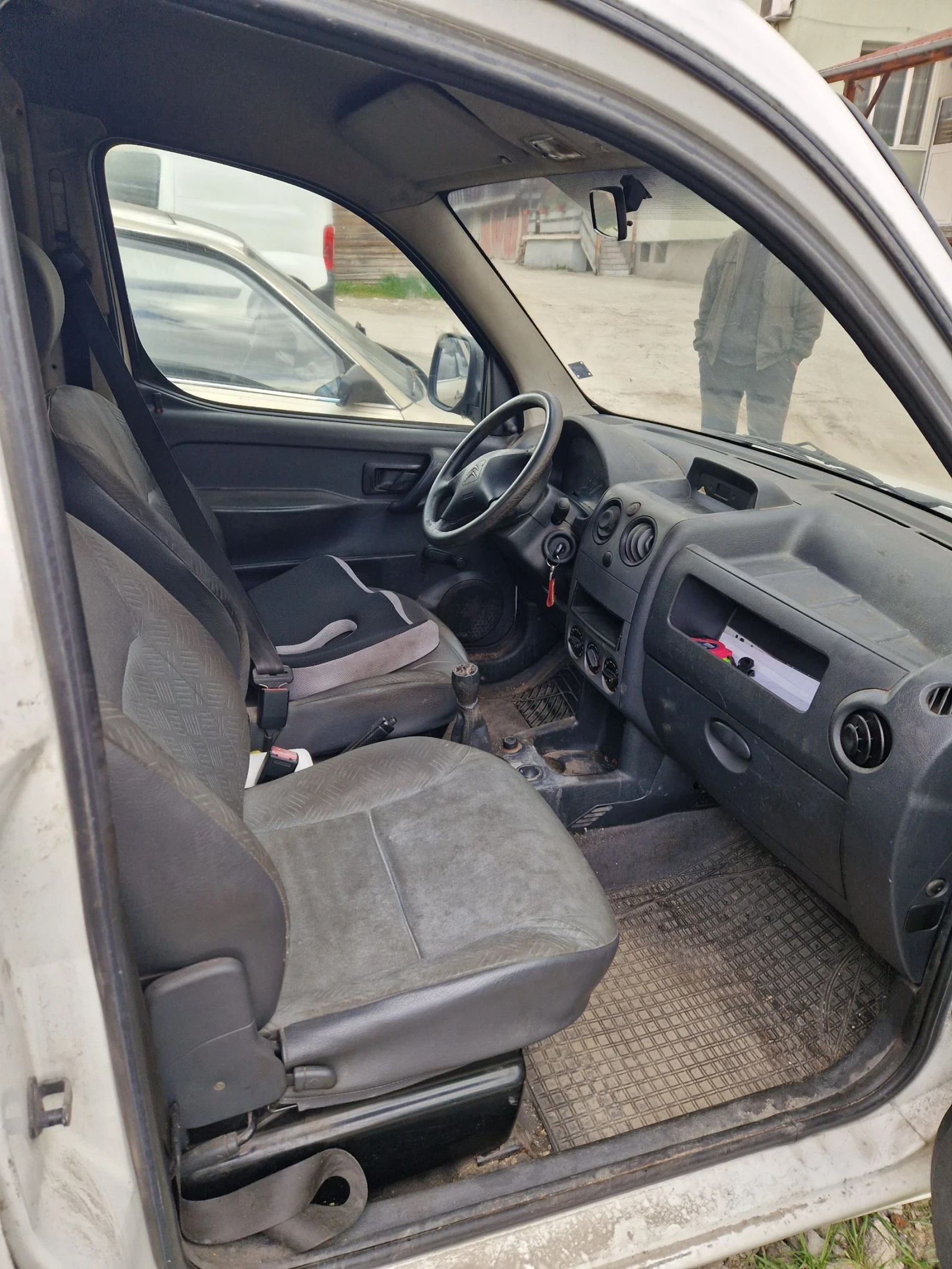 Citroen Berlingo 1.6 HDI, снимка 2 - Автомобили и джипове - 54150417