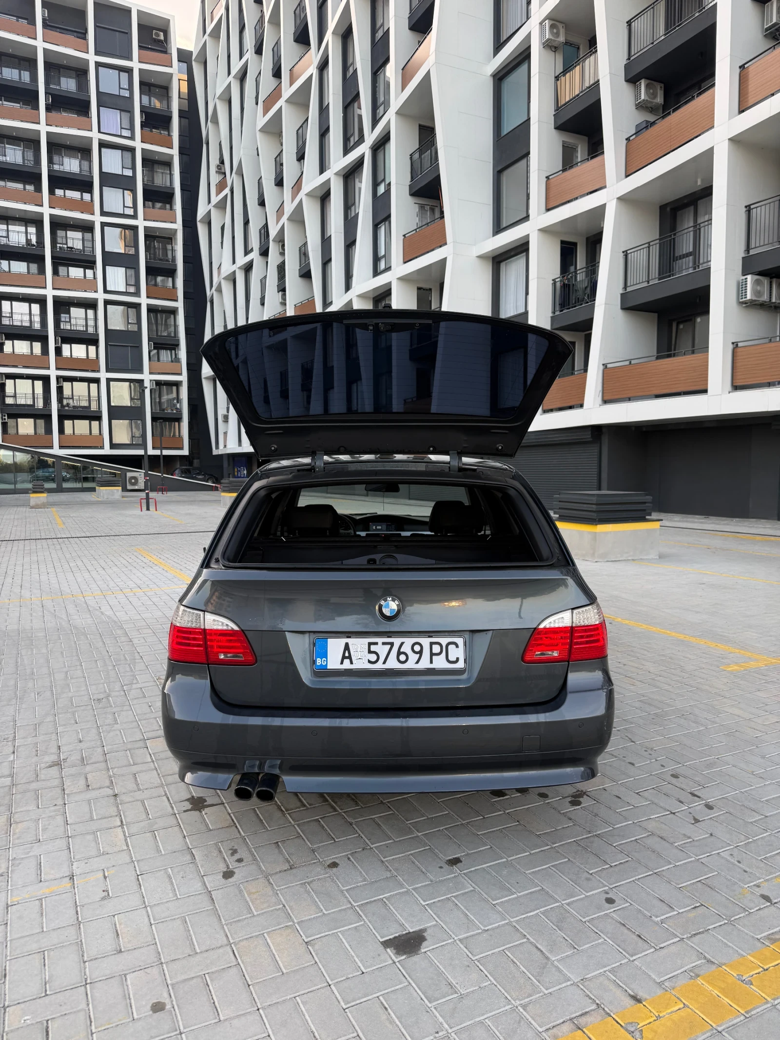BMW 523 LCI Shadowline , снимка 3 - Автомобили и джипове - 54564033
