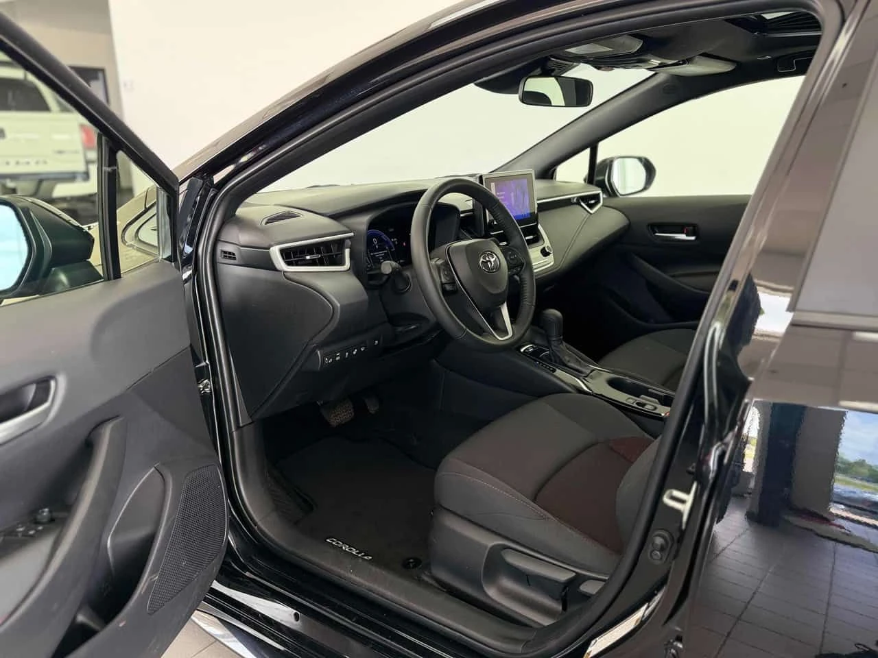Toyota Corolla * Hybrid SE CVT AWD * CARFAX * БЕЗ ПЪРВОНАЧАЛНА ВН, снимка 5 - Автомобили и джипове - 54920007