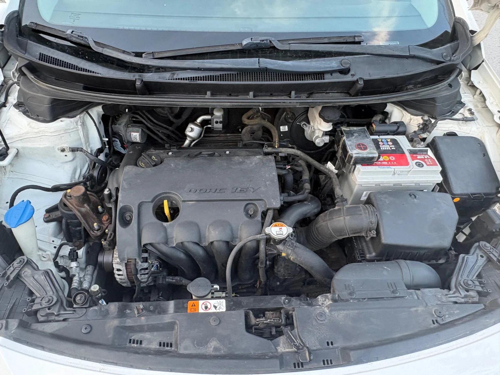 Hyundai I30 1.4 Бензин, снимка 13 - Автомобили и джипове - 55071873