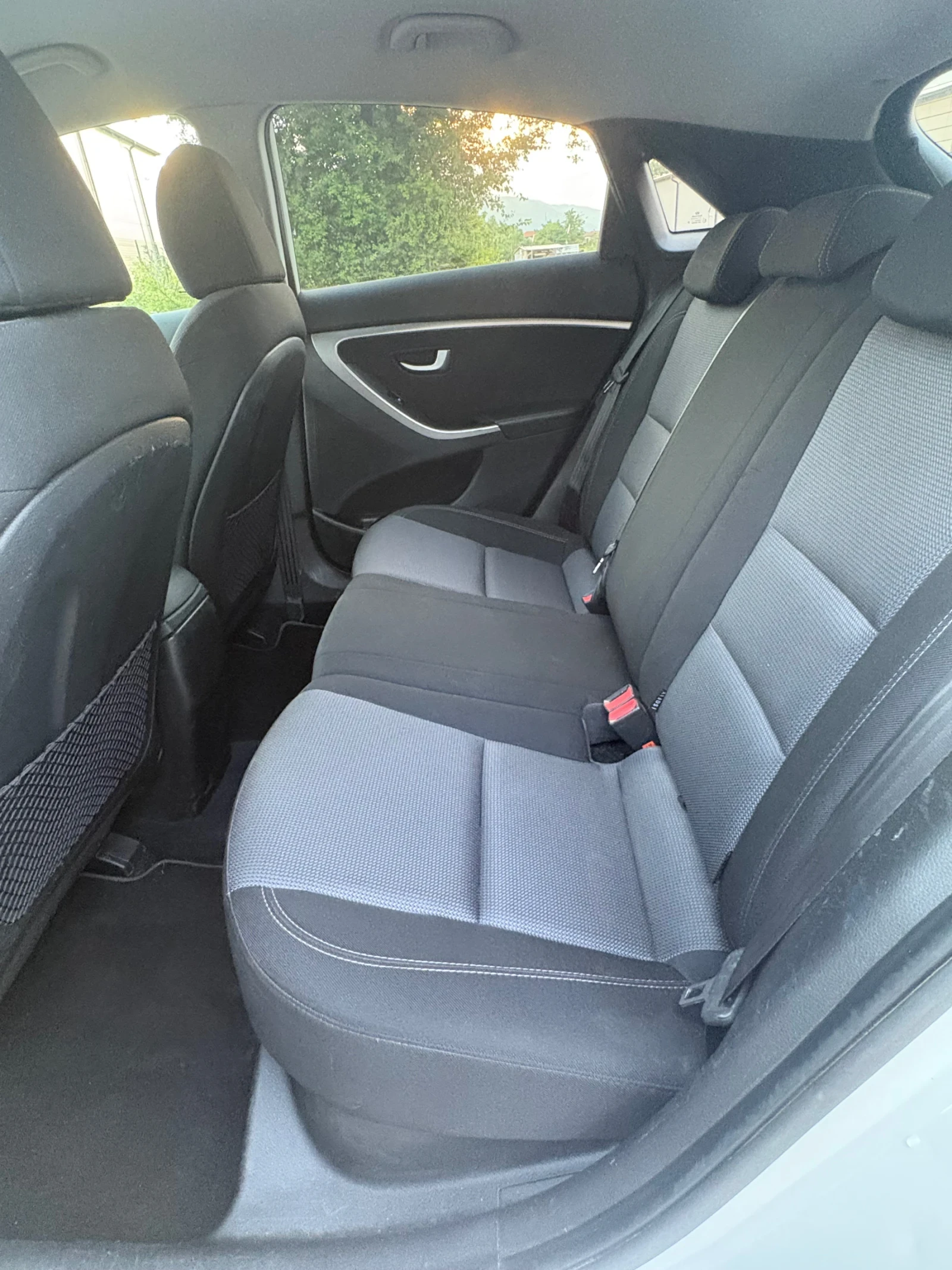 Hyundai I30 1.4 Бензин, снимка 10 - Автомобили и джипове - 55071873