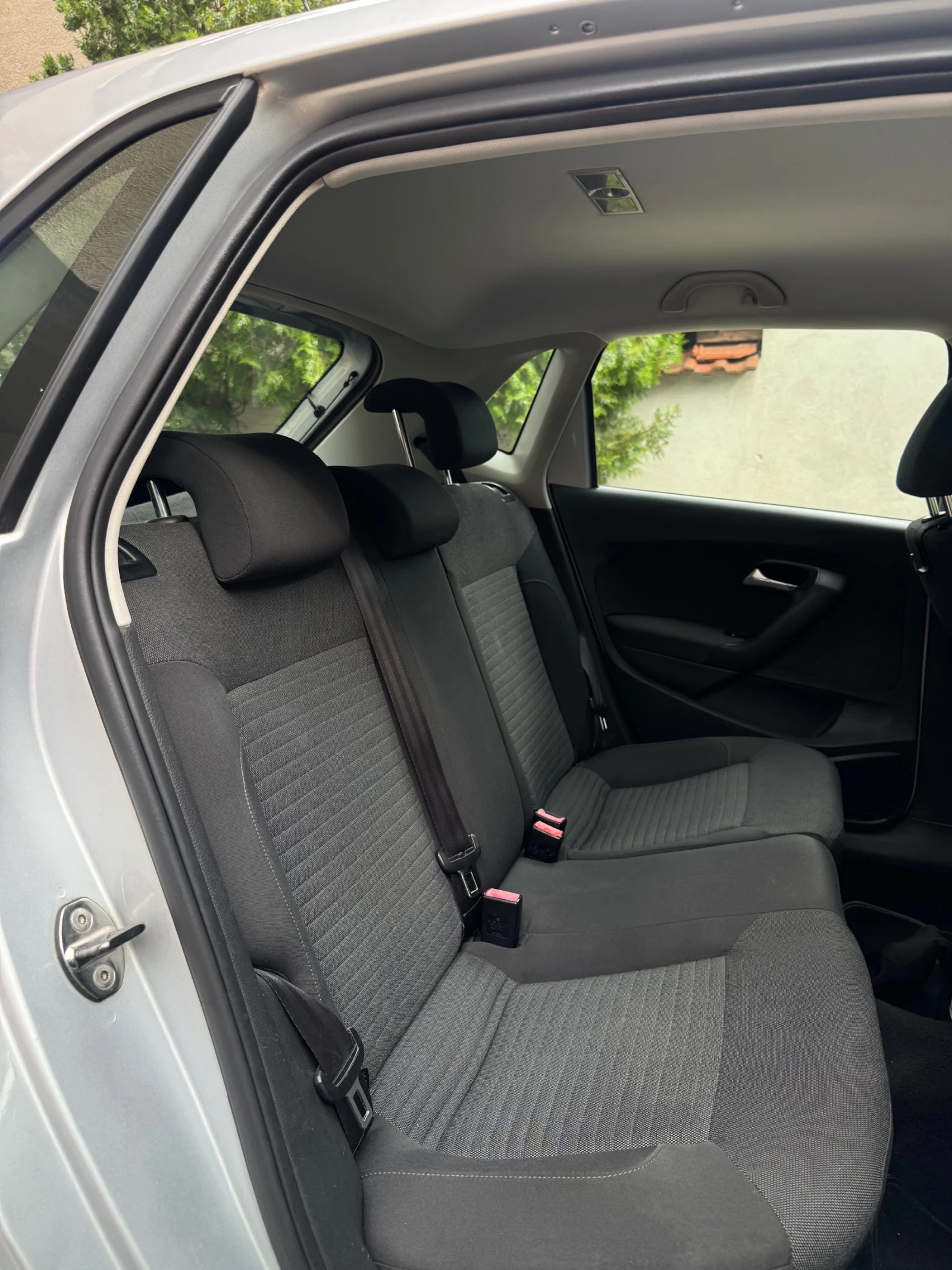 VW Polo TDI 1.6, снимка 11 - Автомобили и джипове - 55251605