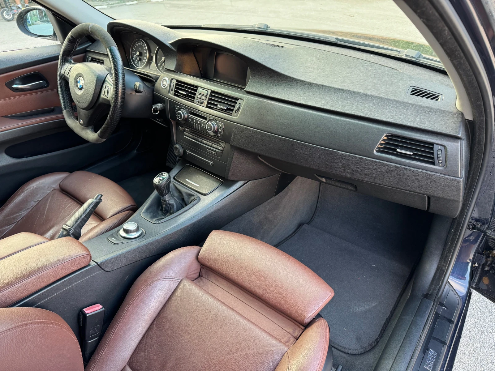 BMW 330, снимка 11 - Автомобили и джипове - 55443796