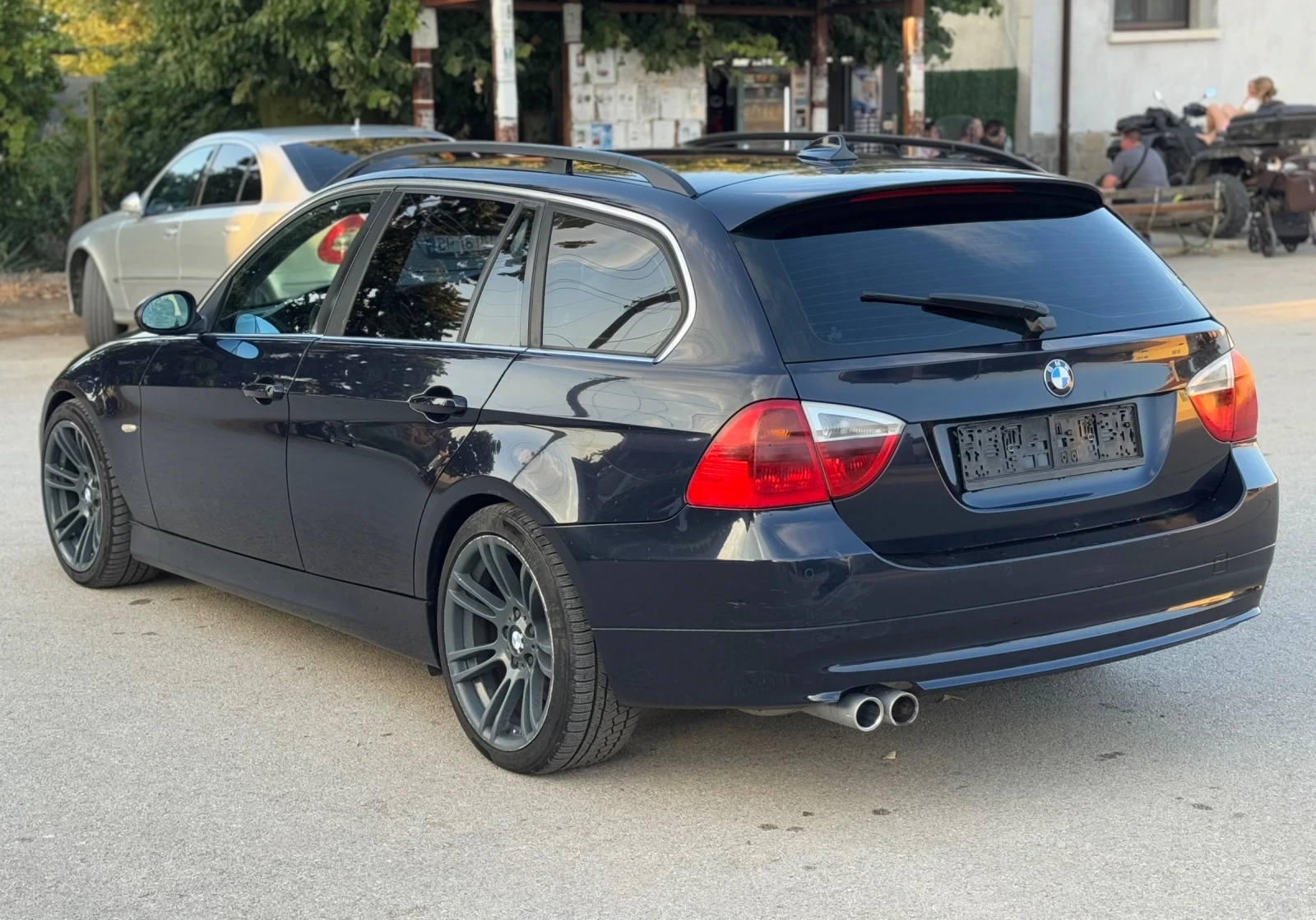 BMW 330, снимка 4 - Автомобили и джипове - 55443796