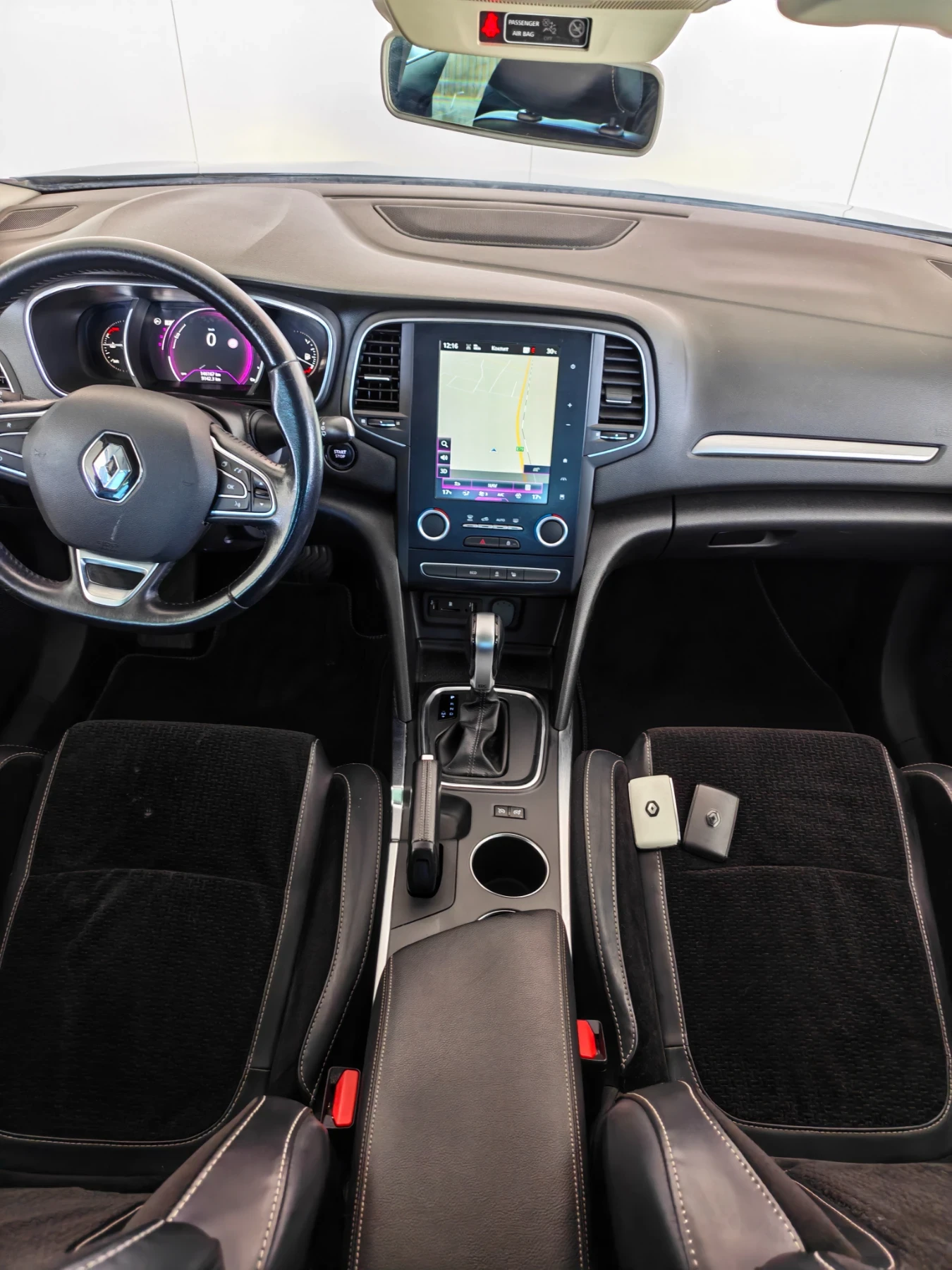 Renault Megane 1.5 110кс AUTOMAT FULL 140000km TOP, снимка 14 - Автомобили и джипове - 55624351