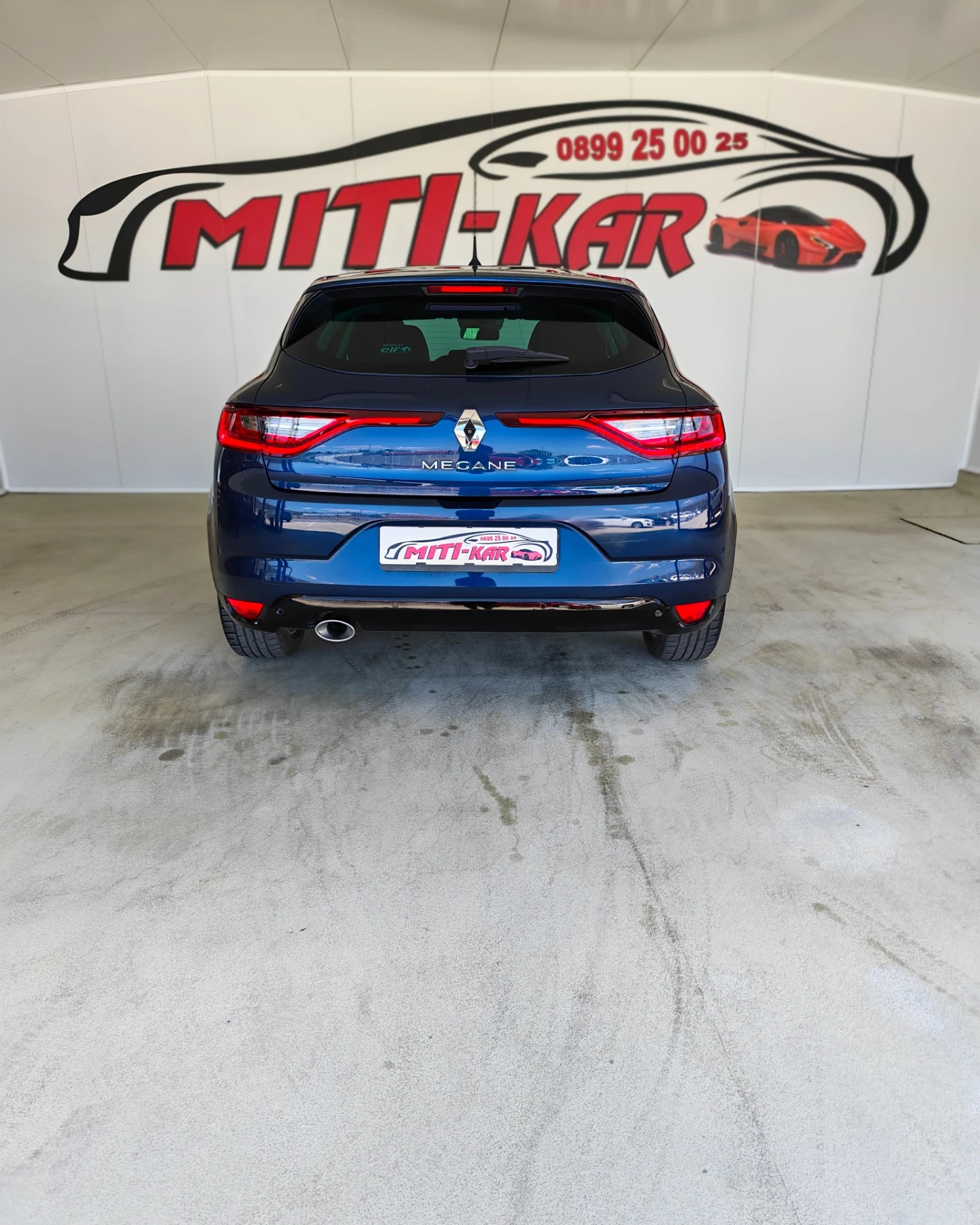 Renault Megane 1.5 110кс AUTOMAT FULL 140000km TOP, снимка 4 - Автомобили и джипове - 55624351