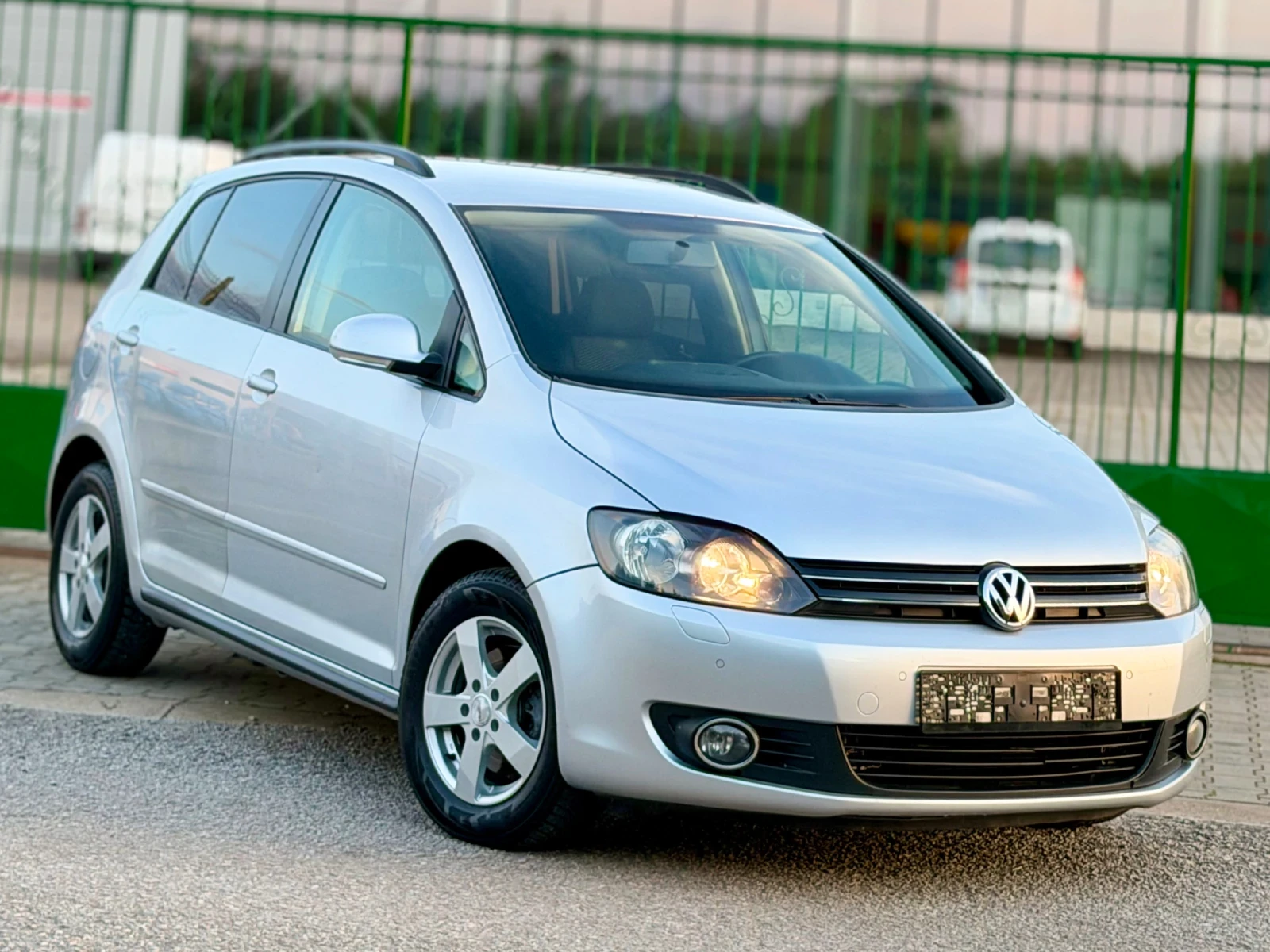 VW Golf Plus 1.6TDi~105hp~DSG~170000km!! | Mobile.bg � ����������� 3