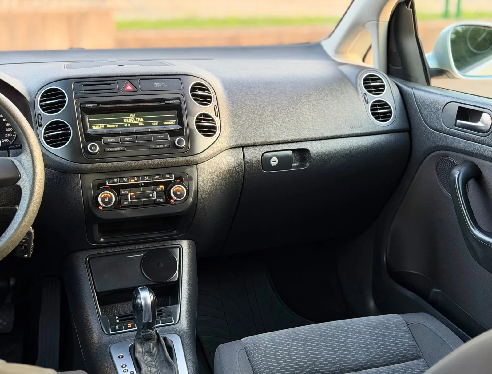 VW Golf Plus 1.6TDi~105hp~DSG~170000km!! | Mobile.bg � ����������� 13