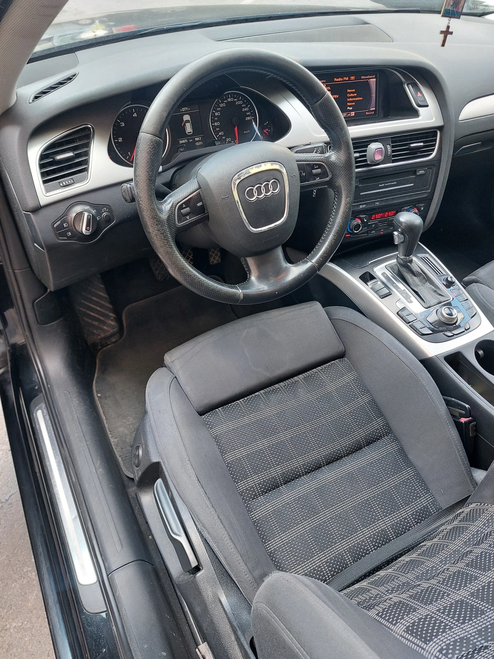 Audi A4 В8 143к, снимка 11 - Автомобили и джипове - 55824561