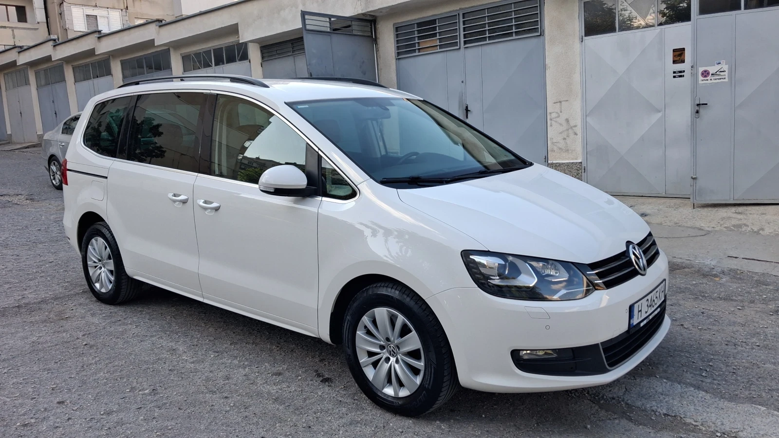 VW Sharan 2.0 TDI . DSG, снимка 4 - Автомобили и джипове - 55848333