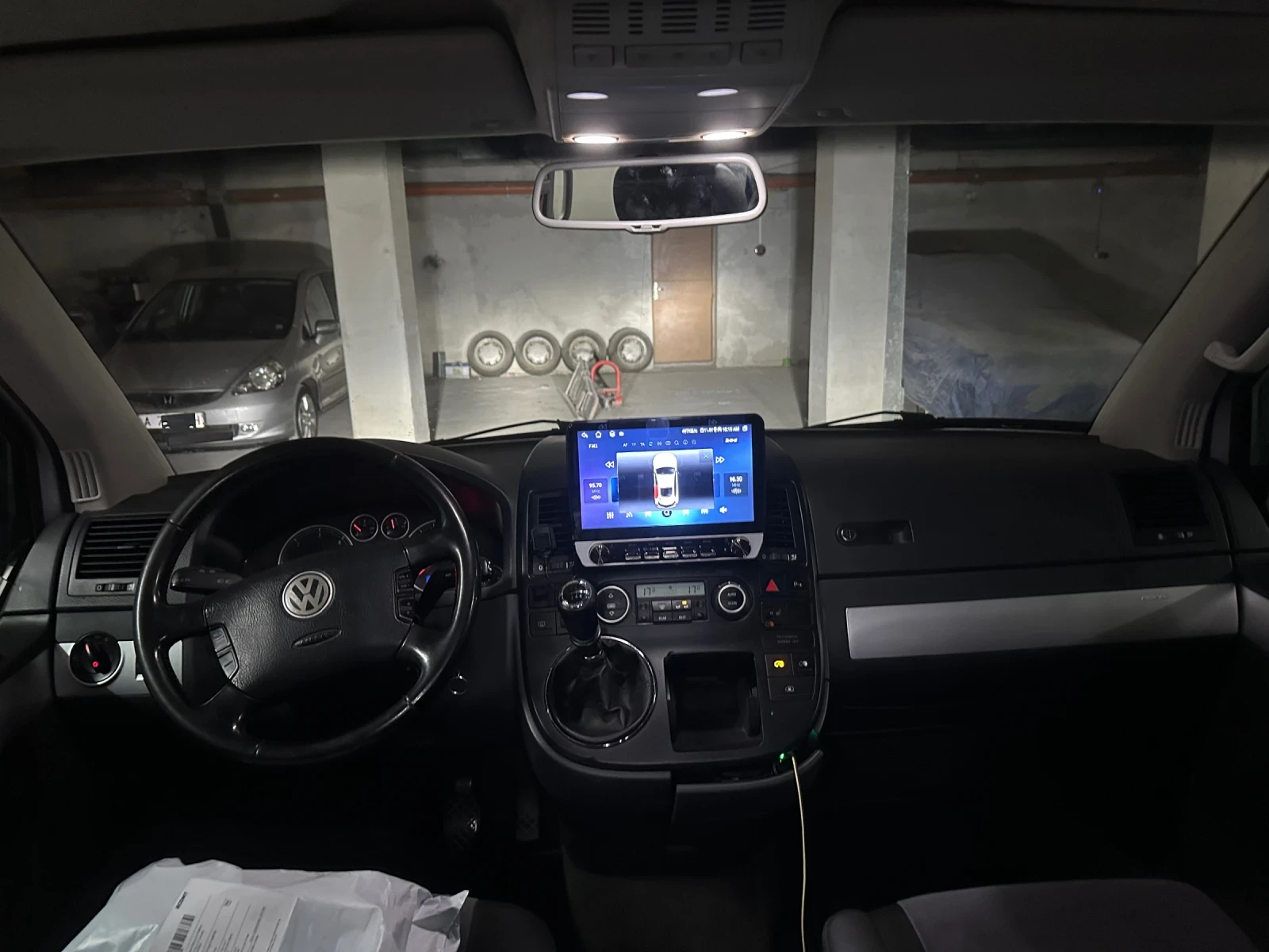 VW Multivan T5 Highline , снимка 8 - Автомобили и джипове - 56464820