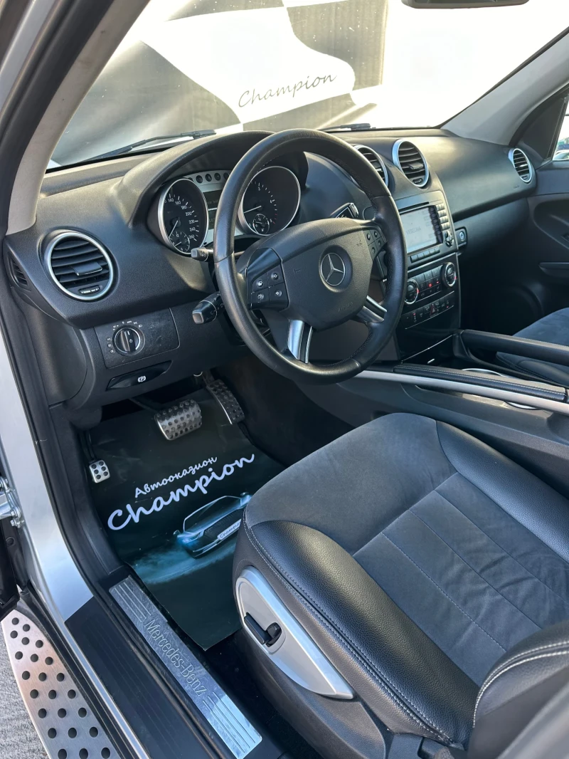 Mercedes-Benz ML 320, снимка 10 - Автомобили и джипове - 47421424