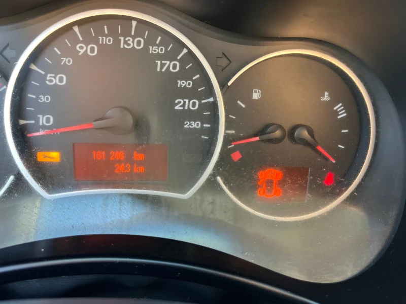 Renault Koleos 2.0 ДИЗЕЛ 4Х4, снимка 11 - Автомобили и джипове - 51262397