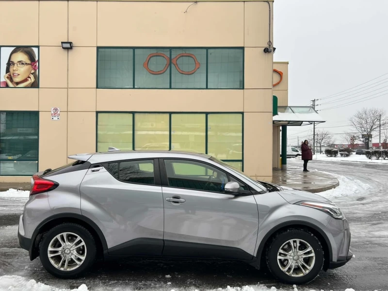 Toyota C-HR * FWD * CARFAX * БЕЗ ПЪРВОНАЧАЛНА ВНОСКА, снимка 3 - Автомобили и джипове - 52891122