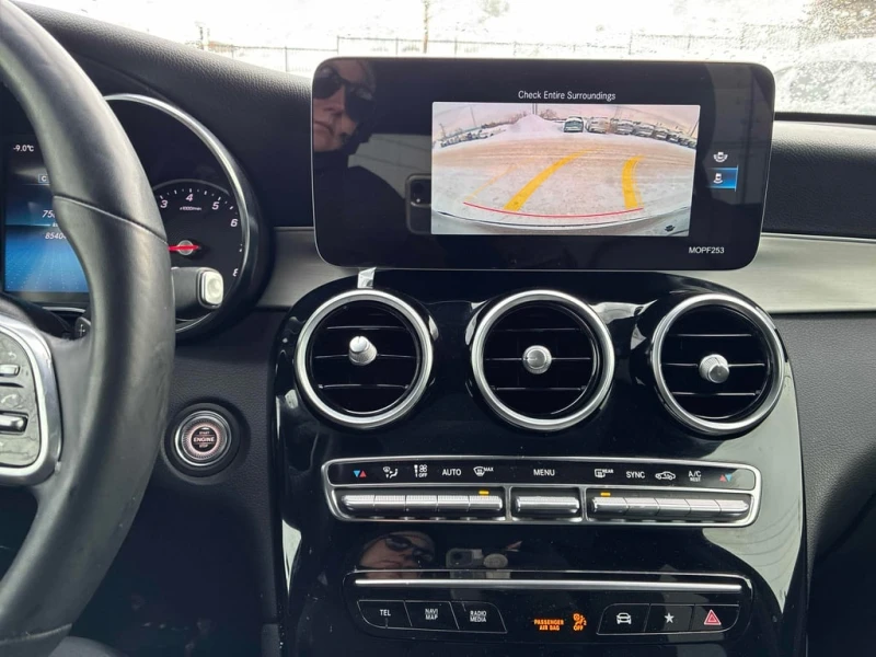 Mercedes-Benz GLC 300 * CARFAX * БЕЗ ПЪРВОНАЧАЛНА ВНОСКА, снимка 9 - Автомобили и джипове - 53251706