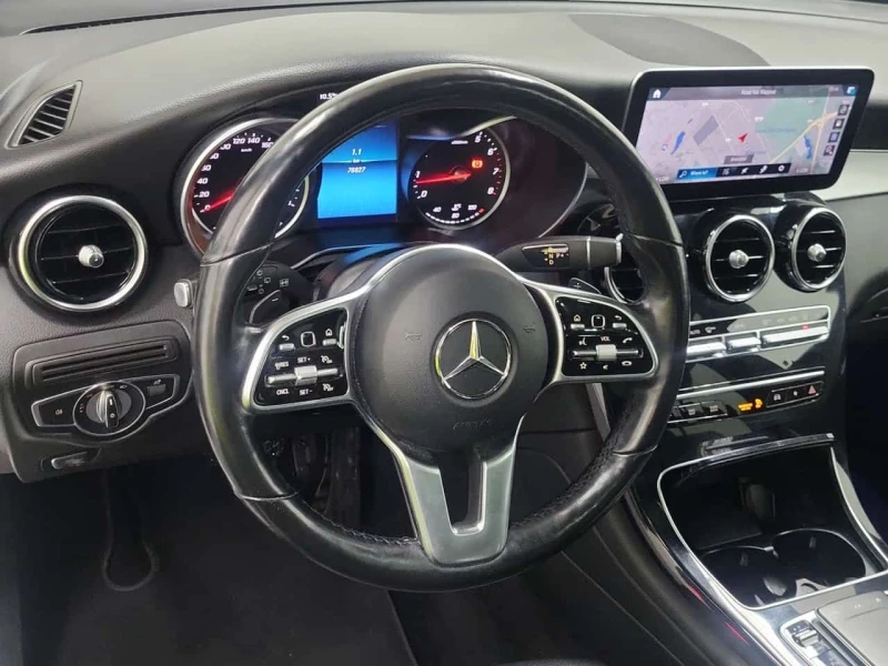 Mercedes-Benz GLC 300 4MATIC | PANO | 360  | KEYLESS | OFFROAD | CARFAX, снимка 11 - Автомобили и джипове - 53580745