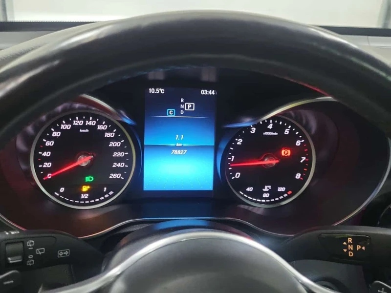 Mercedes-Benz GLC 300 4MATIC | PANO | 360  | KEYLESS | OFFROAD | CARFAX, снимка 10 - Автомобили и джипове - 53580745