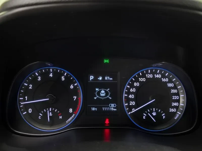 Hyundai Kona 1.6Т, снимка 8 - Автомобили и джипове - 54253017