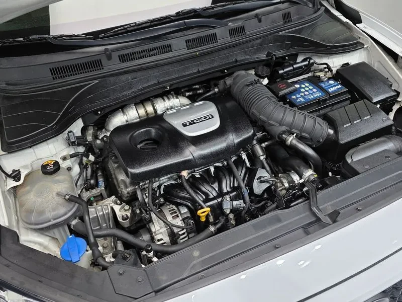 Hyundai Kona 1.6Т, снимка 6 - Автомобили и джипове - 54253017