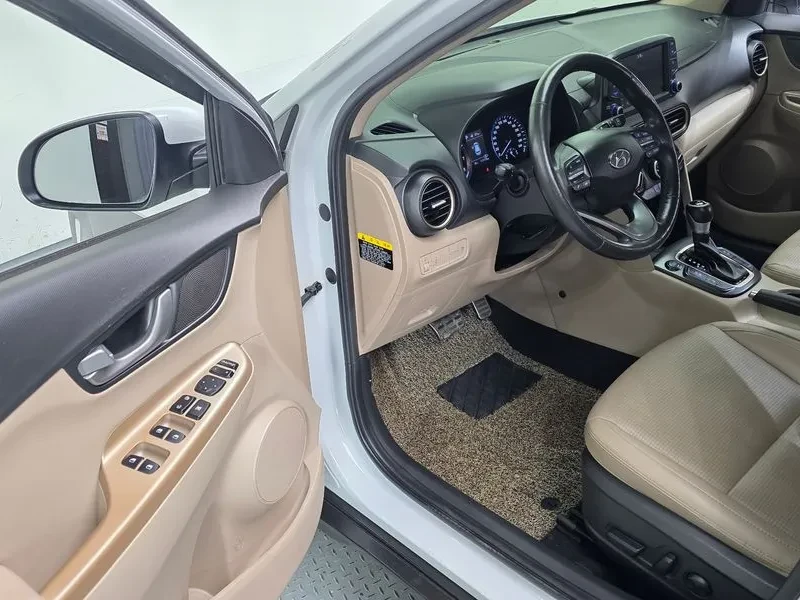 Hyundai Kona 1.6Т, снимка 11 - Автомобили и джипове - 54253017