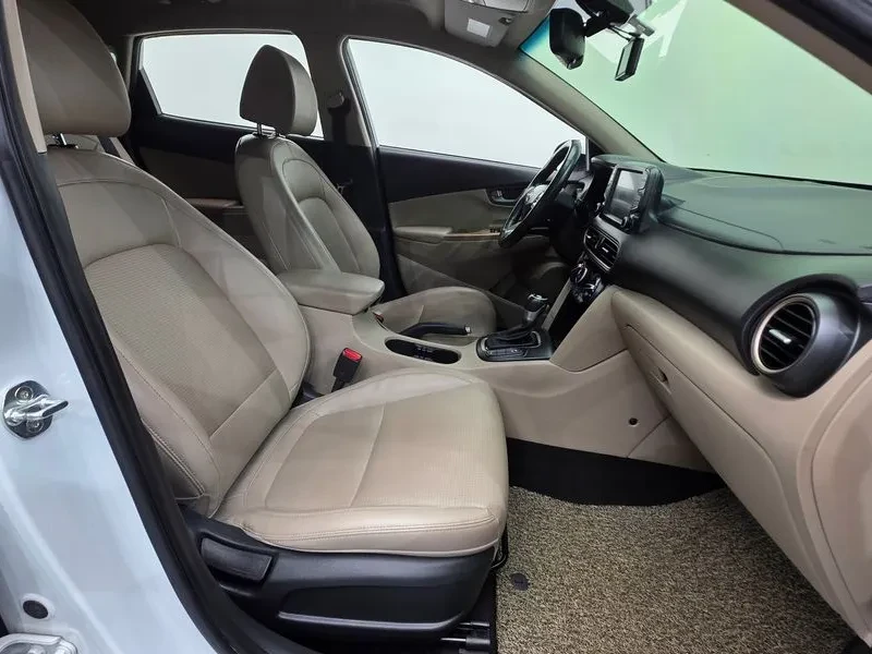 Hyundai Kona 1.6Т, снимка 10 - Автомобили и джипове - 54253017