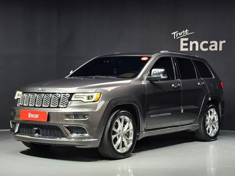 Jeep Grand cherokee 3.6 Summit/ HARMAN K/ DIST/ PANO/ ПАМЕТ/ ОБДУХВАНЕ