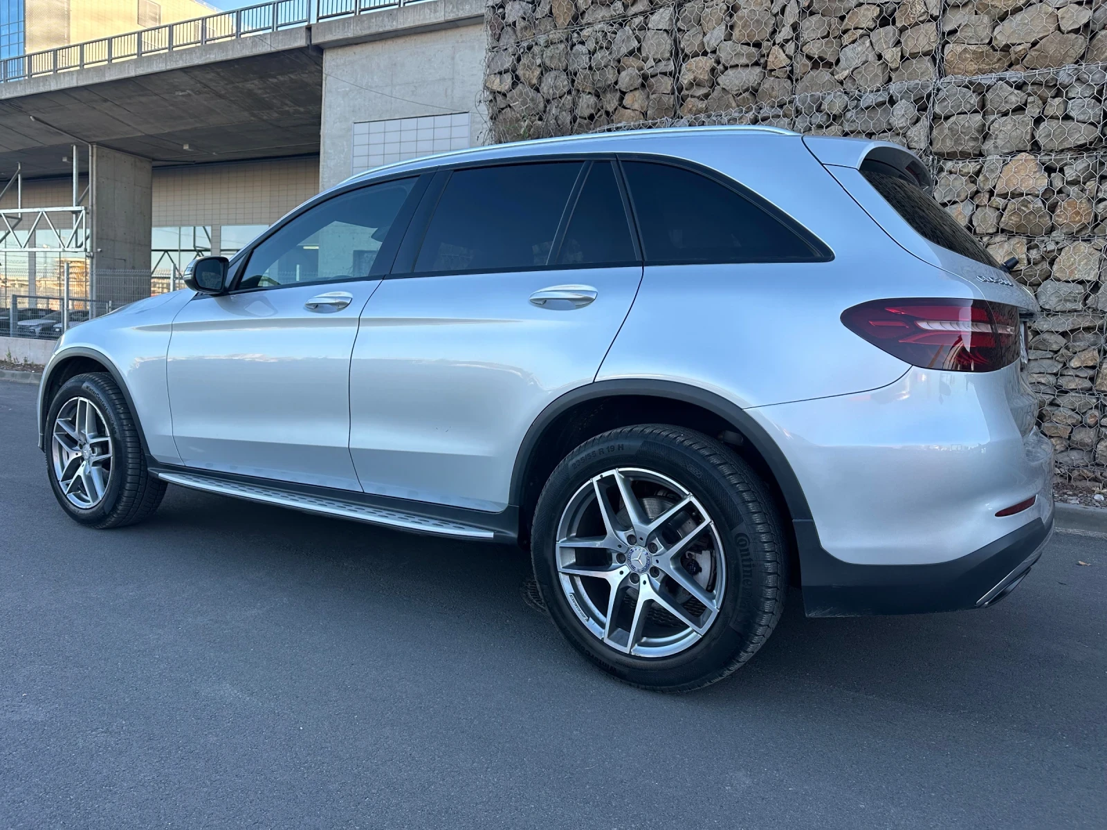 Mercedes-Benz GLC 300  - изображение 2