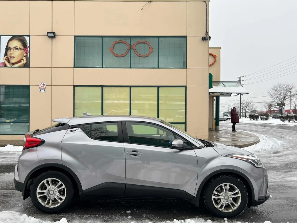 Toyota C-HR * FWD * CARFAX * БЕЗ ПЪРВОНАЧАЛНА ВНОСКА - изображение 3