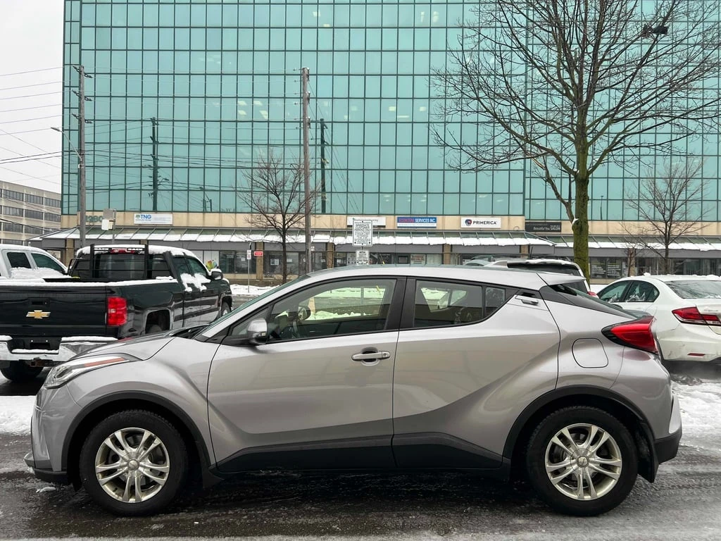 Toyota C-HR * FWD * CARFAX * БЕЗ ПЪРВОНАЧАЛНА ВНОСКА - изображение 2