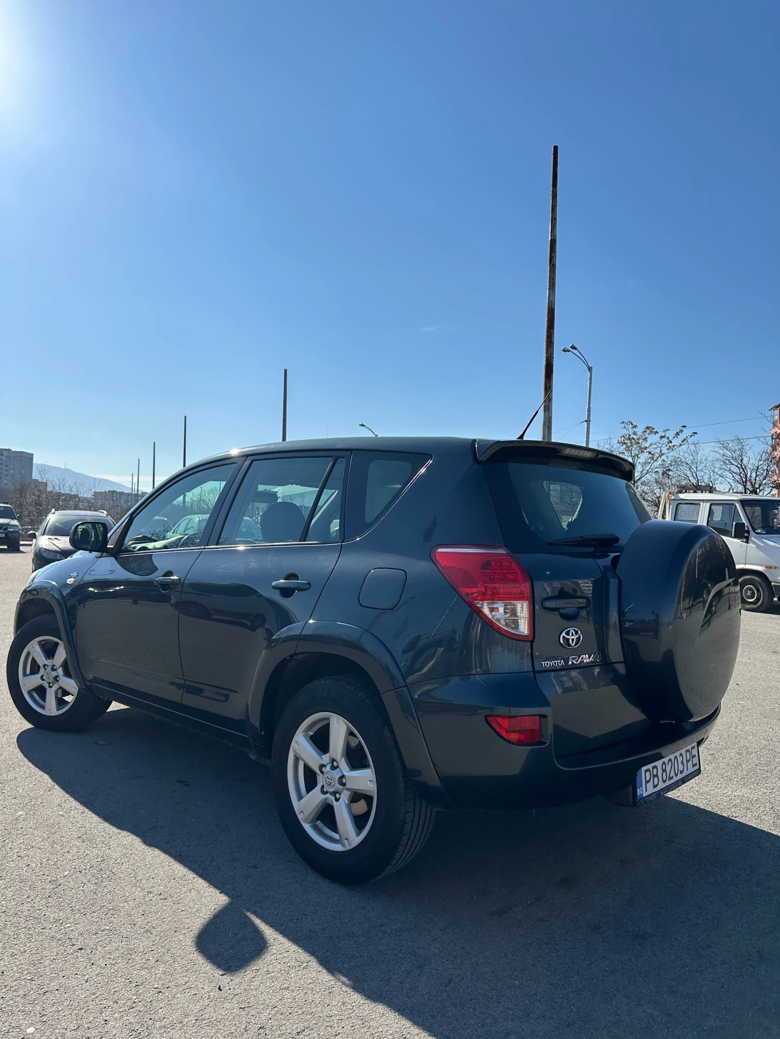 Toyota Rav4 2, 2 D-CAT, снимка 2 - Автомобили и джипове - 53831799