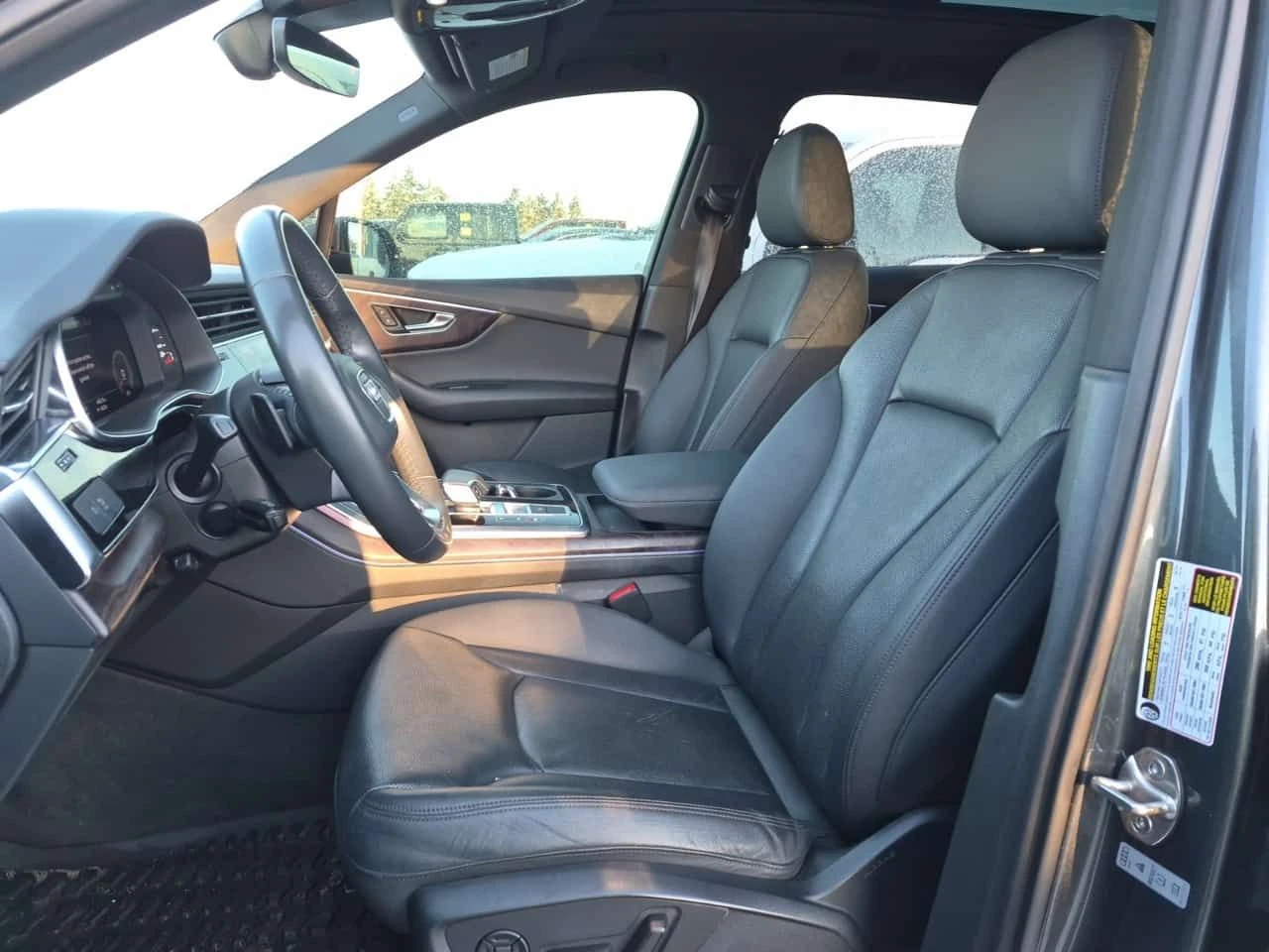 Audi Q7 * PROGRESSIV * CARFAX * БЕЗ ПЪРВОНАЧАЛНА ВНОСКА, снимка 5 - Автомобили и джипове - 53728867