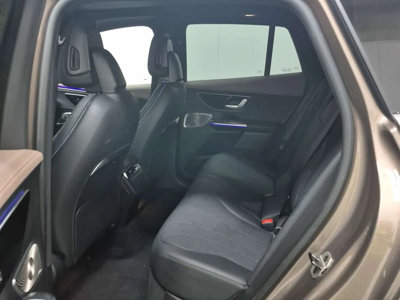 Mercedes-Benz EQE  350 | BURMESTER | CARFAX, снимка 12 - Автомобили и джипове - 53805498