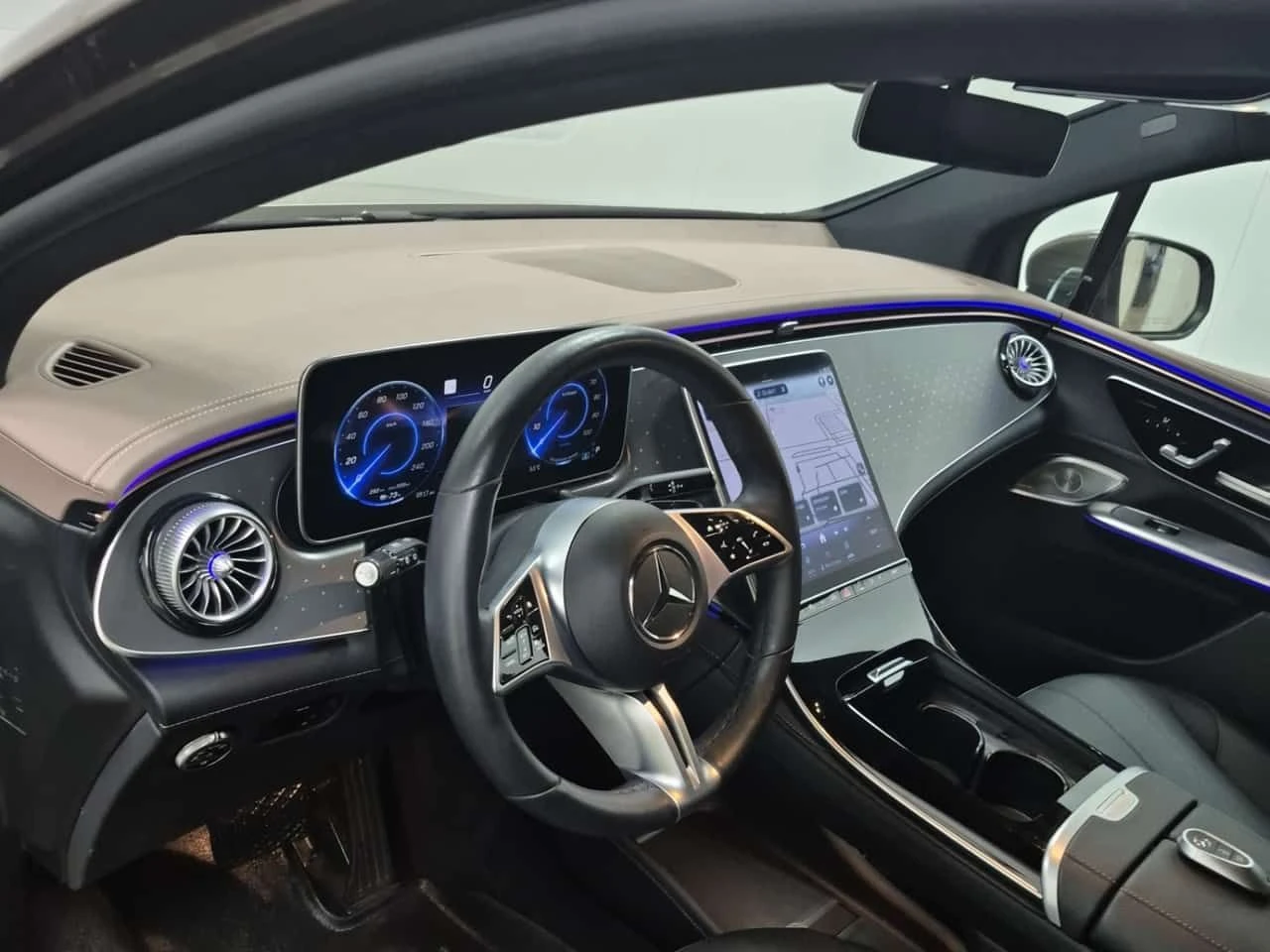 Mercedes-Benz EQE  350 | BURMESTER | CARFAX, снимка 10 - Автомобили и джипове - 53805498