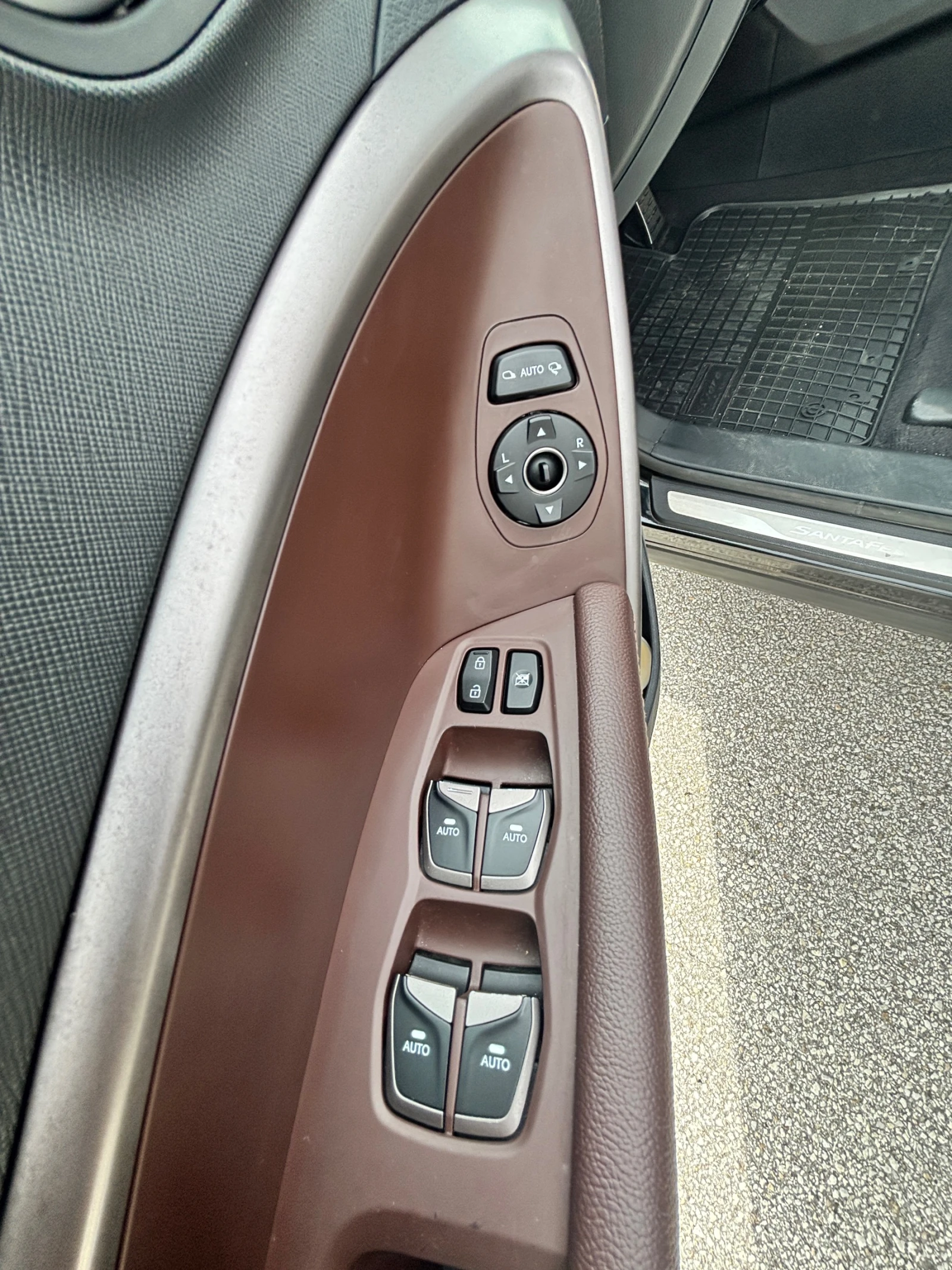 Hyundai Santa fe III Facelift 2.2CRDi 4x4 7 местна, снимка 16 - Автомобили и джипове - 53913435